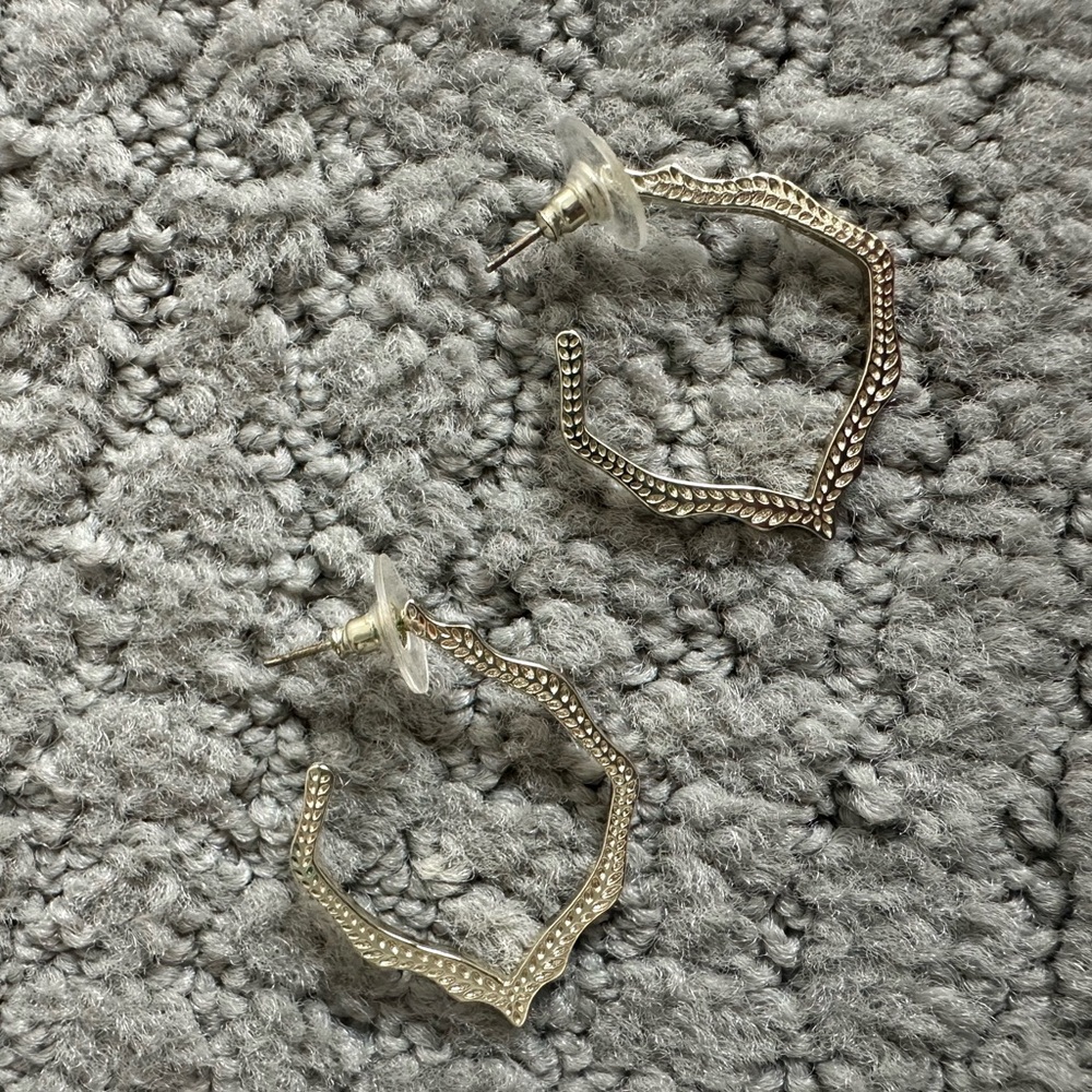 Gold Kendra Scott Hoops